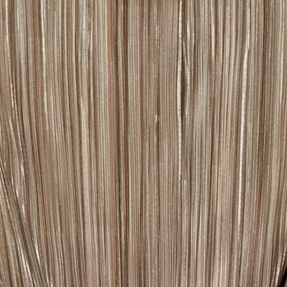 DKNY Size 6 Cream & Gold Pleated Belted Shimmer Fit and Flare Dress - Picture 7 of 9